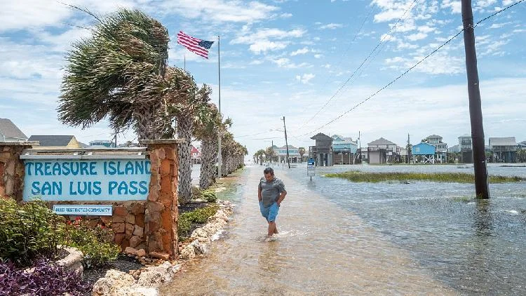 Atlantik Kasırga Mevsimi Başladı, Arthur Fırtınası Körfez Kıyısını Vurdu
