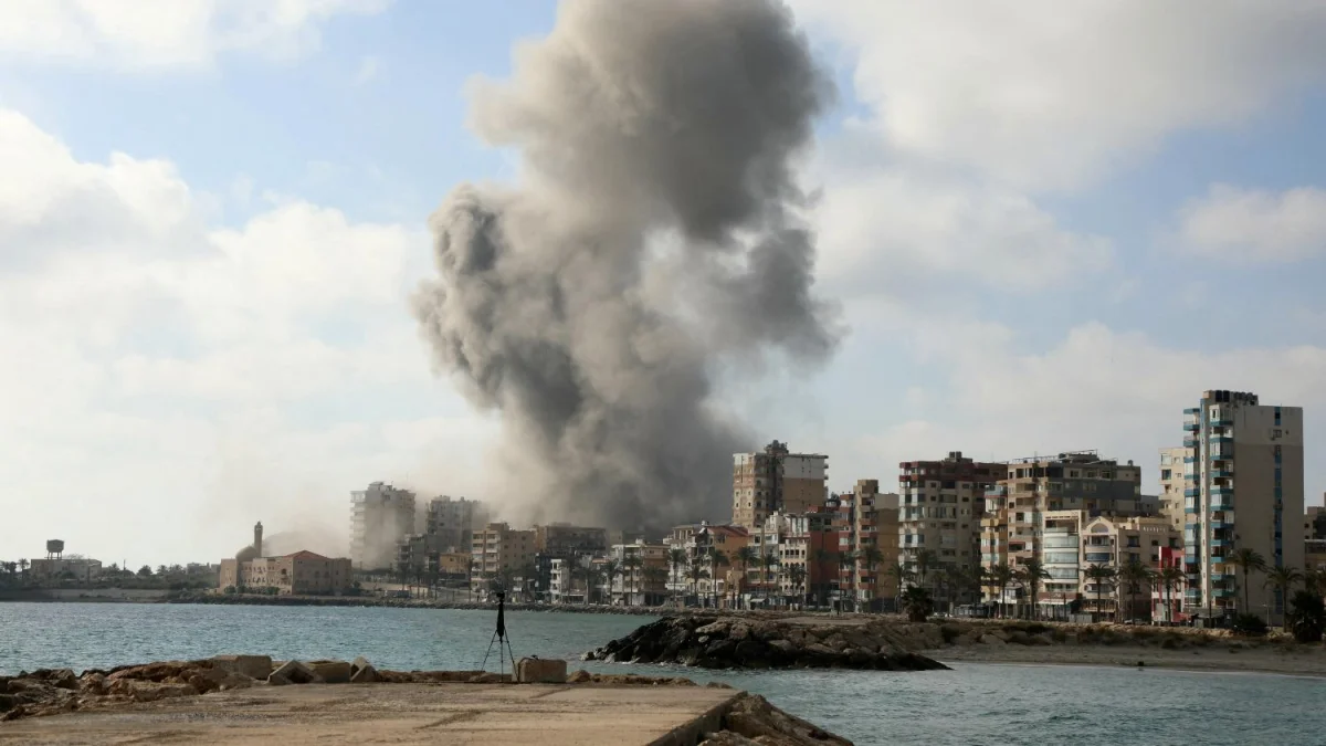 Yemen Houthis, Kızıldeniz'de İsrail bağlantılı gemileri hedef aldı