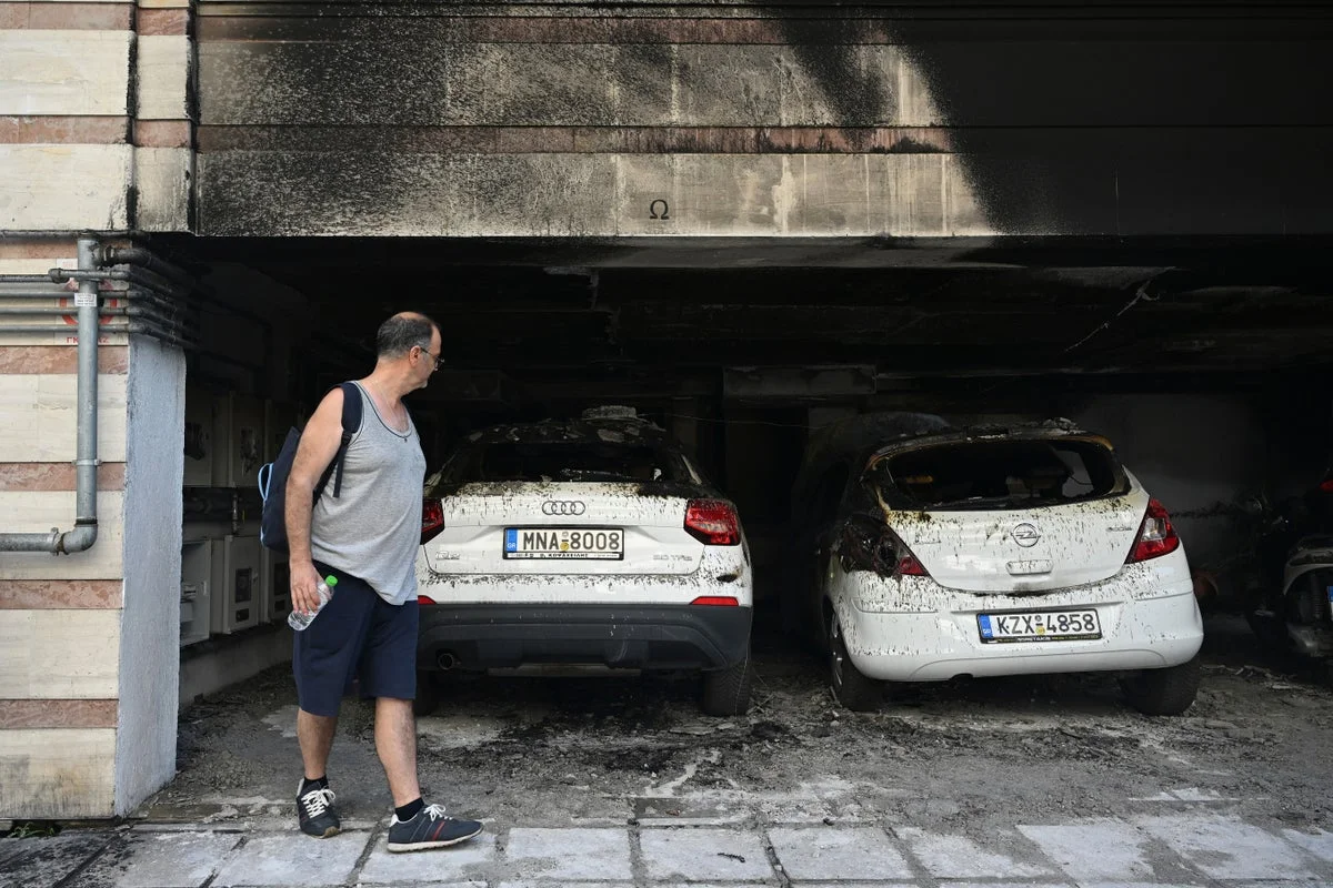 Yunanistan'da yasanan yangin bombalama olaylari