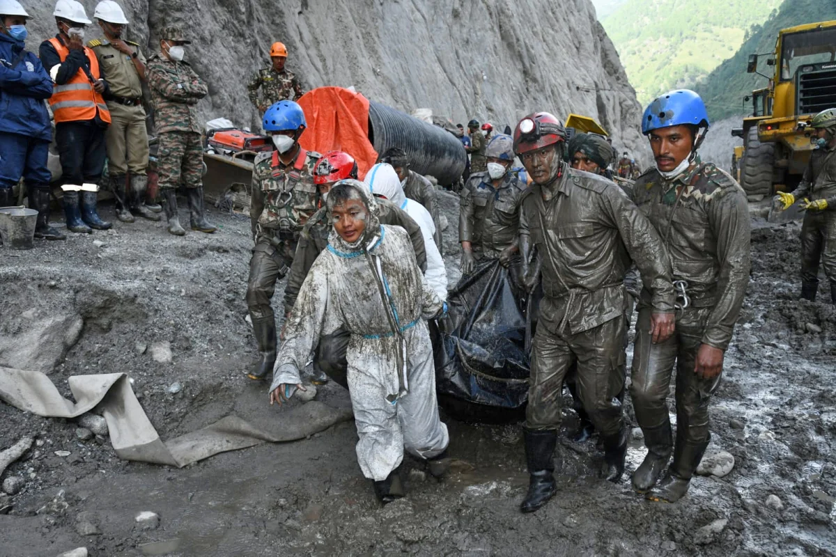 Nepal, felaket floodundan sonra arama kurtarma calismalari sonlandirdi