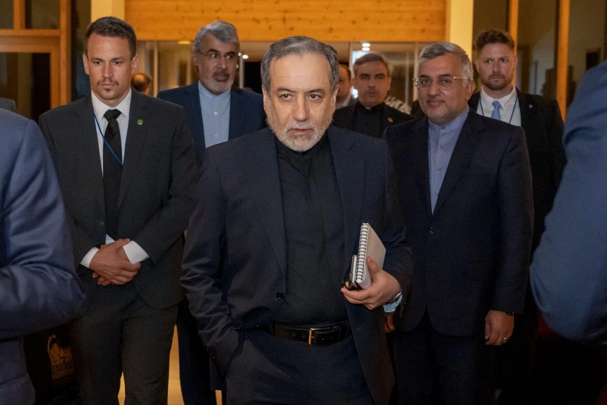 ABD İstihbarat Şefi, İran'ın Orta Doğu'da Amerikalılara Yönelik Saldırı Çabalarını Artırdığını Uyardı