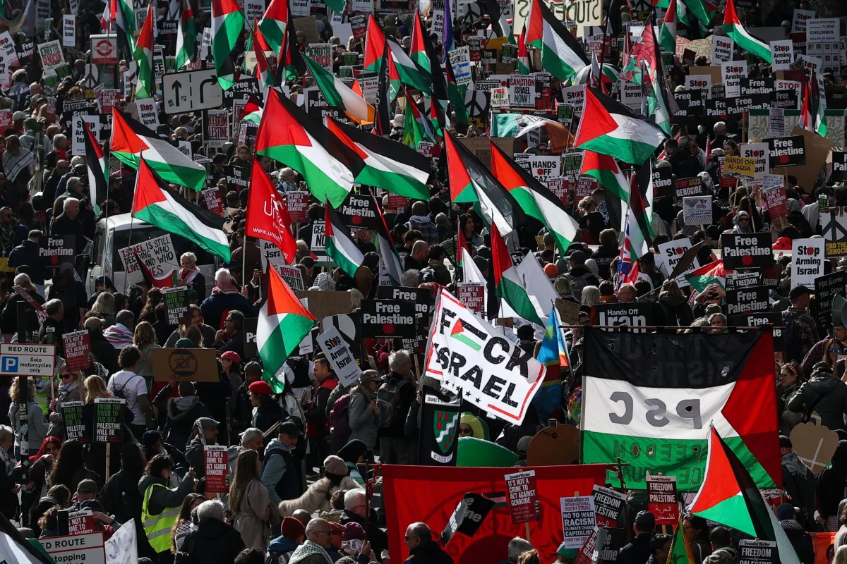 UK Polis, ABD Elçiliği’nde Palestine Action Proteste Karşı Tutuklama Uyarısı Yaptı
