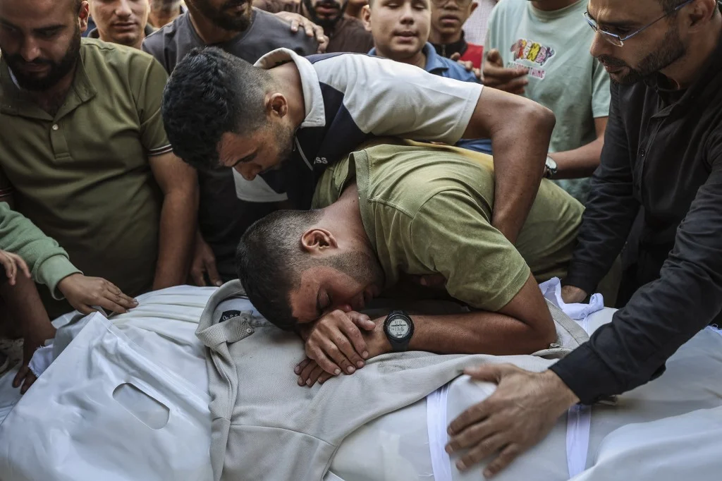 İran, Suudi Arabistan ve Yemen Houthi'lerin barış teklifine cevap vermemesinden şikayetçi