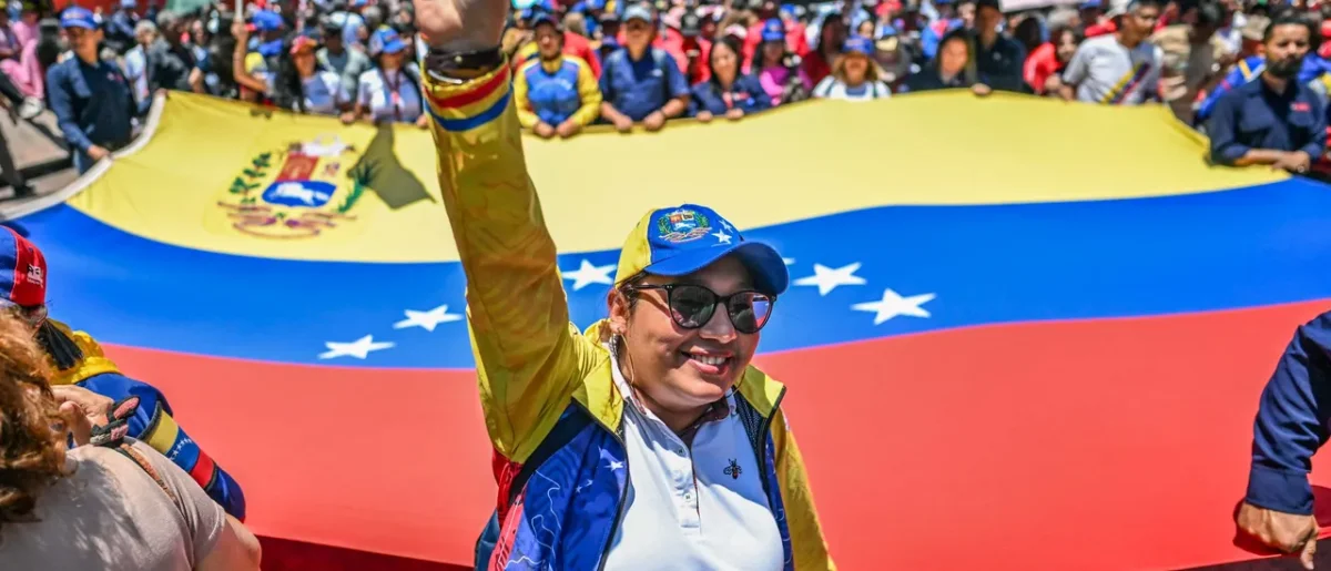 ABD'nin Venezuela Büyükelçiliği Yeniden Açıldı, İlişkiler Isınıyor