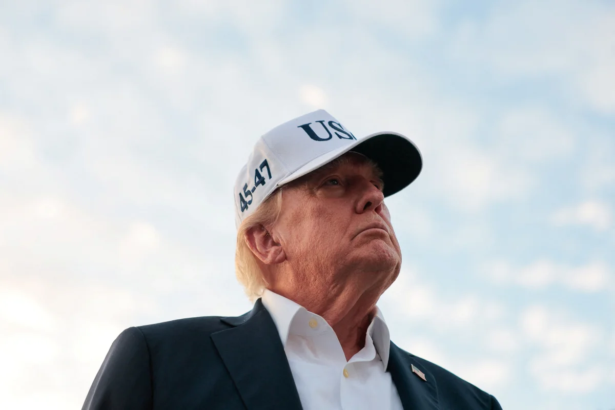 Trump, Çin'in İran'a yardım ettığını reddetmiş ve ABD'yi casusluk edindiğini söylemiş
