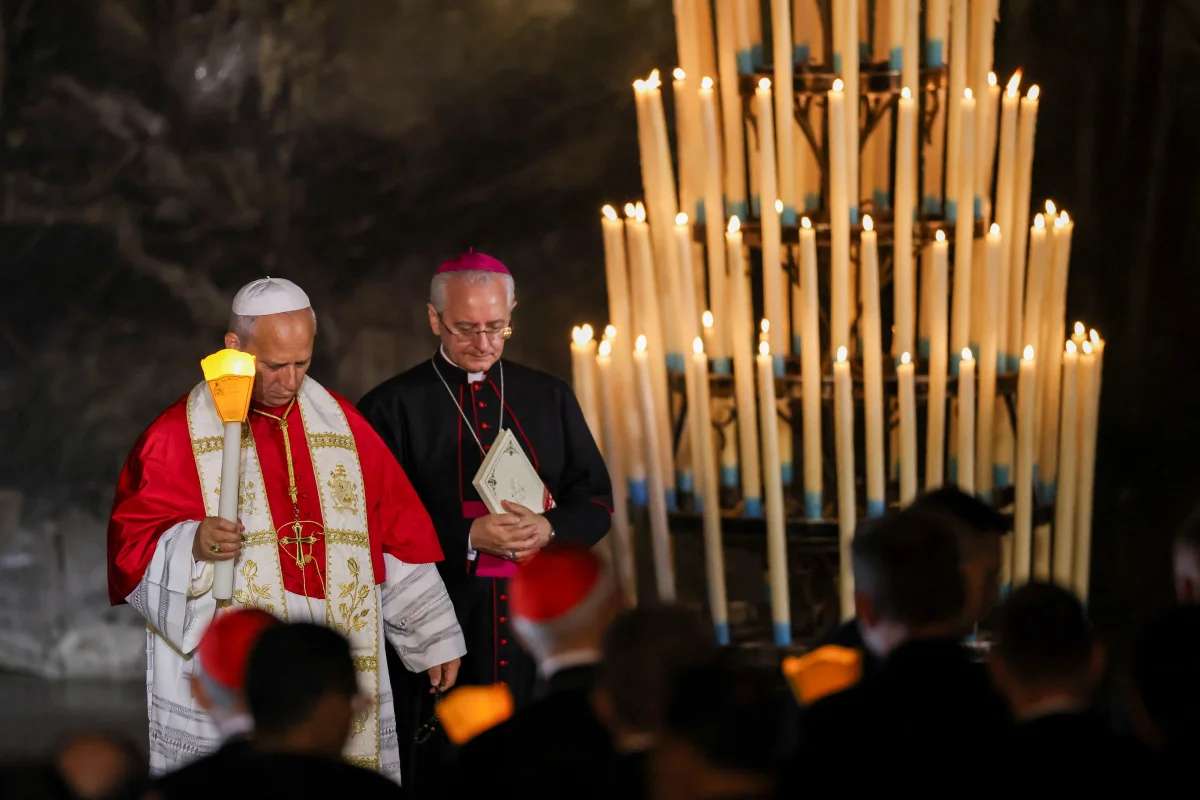 Papa Leo, Fransa’daki mağdurları dinleyerek çocuk istismarıyla mücadeleye söz verdi