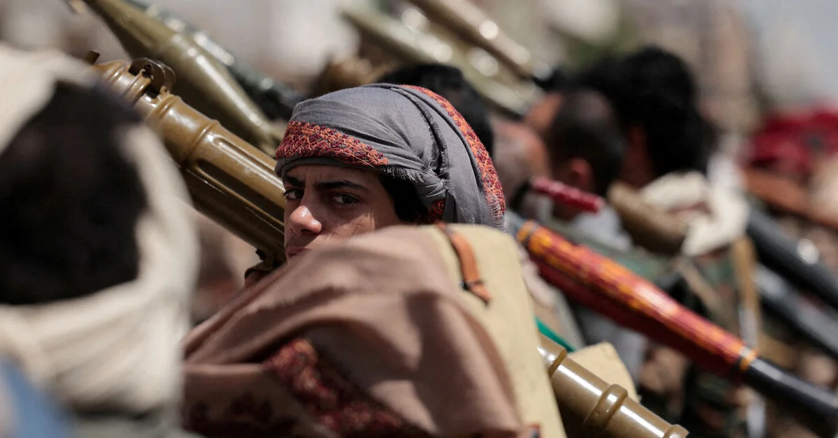 İran, Yemen'deki Houti'ler'a komutan ve füze ekipmanları gönderdi