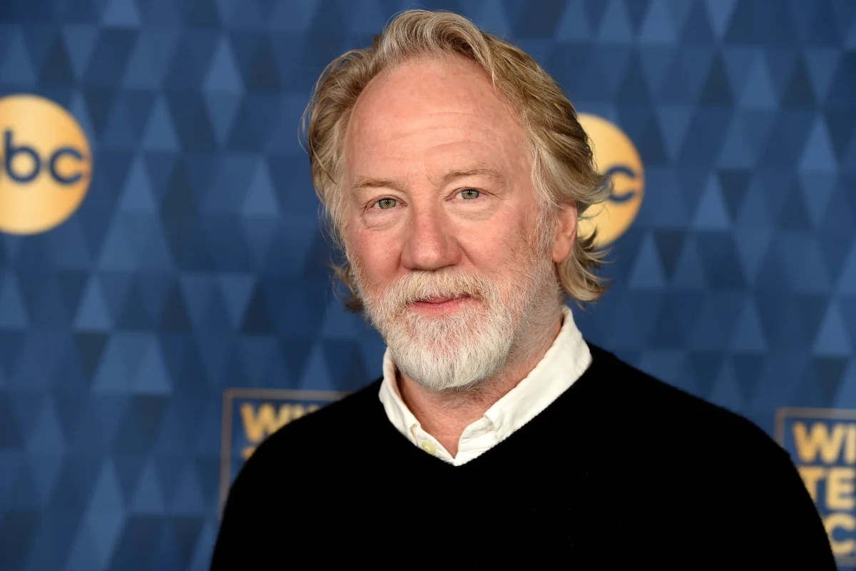 "West Wing" oyuncusu Timothy Busfield'e çocuk cinsel istismarı suçlamaları reddedildi