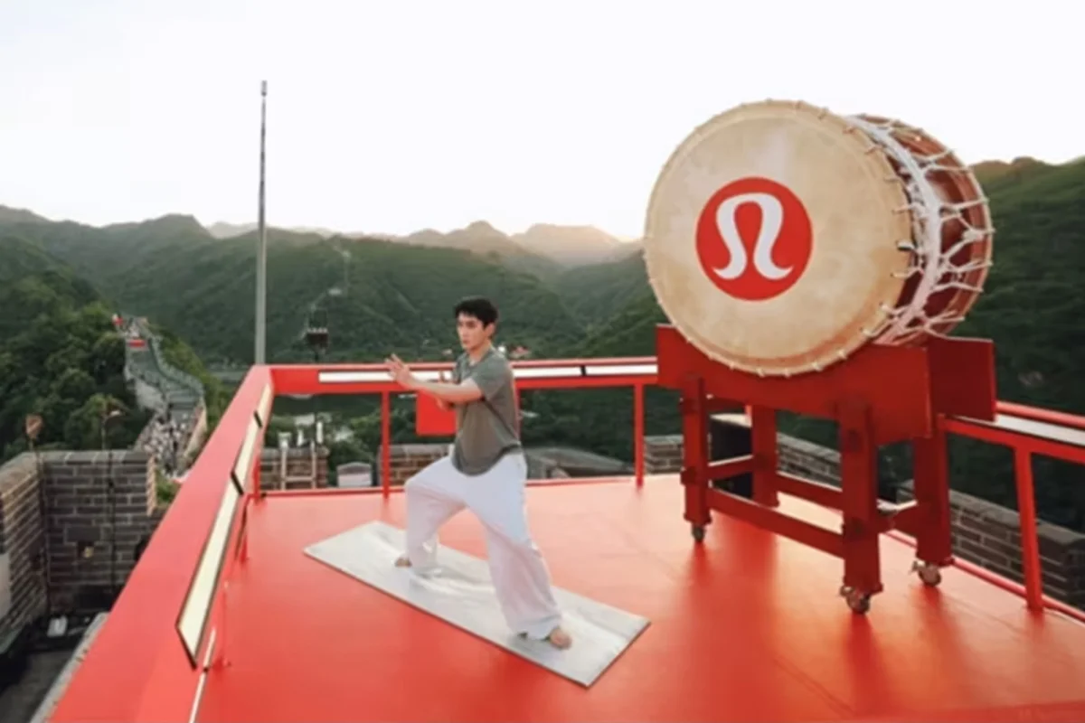 Lululemon Çin'de yoga etkinliğinde Japon davul kullanıma özür diledi