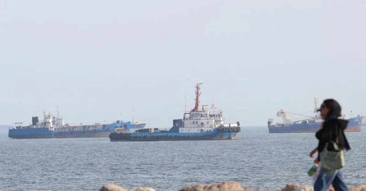 İran, Hormuz Boğazı'nda gemi saldırılarını artırarak Trump'ı alçaltmayı hedefliyor