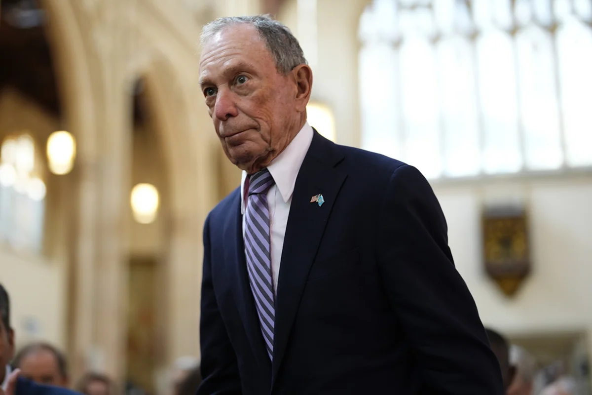 Mike Bloomberg 80 Milyon Dolar Veriyor, Demokratlara Destek