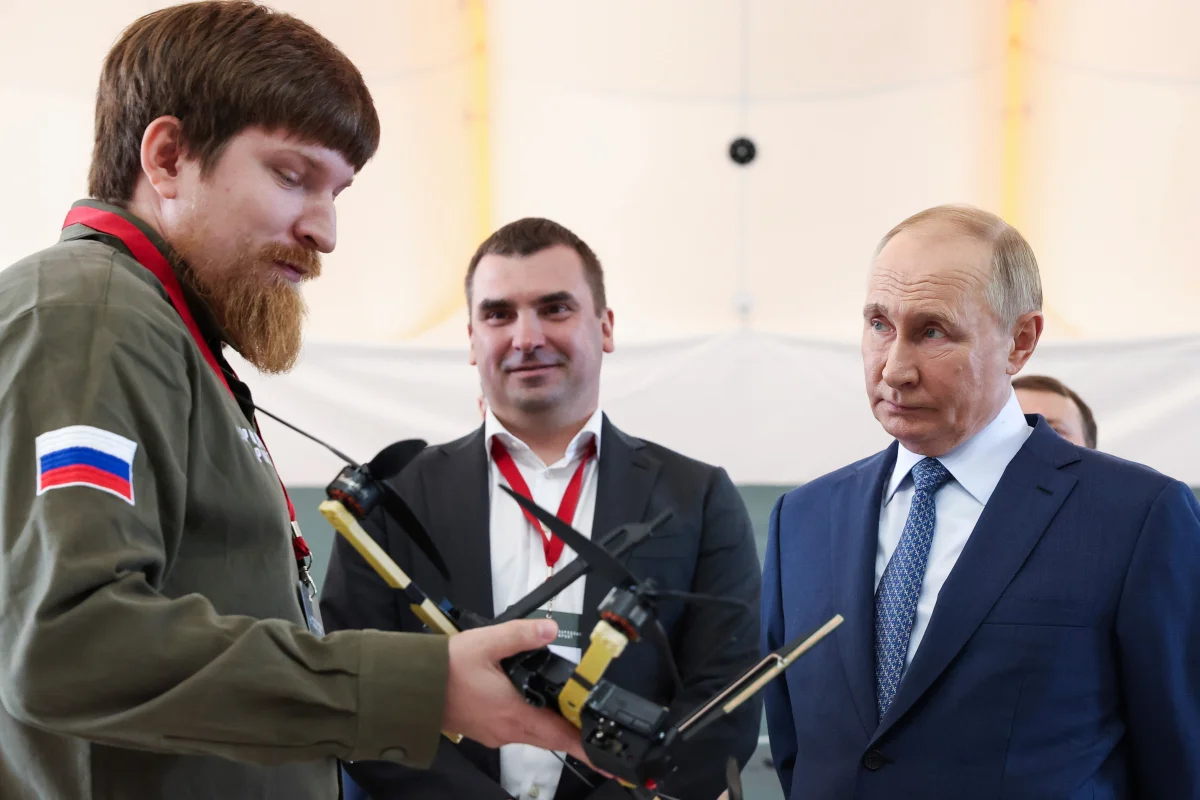 Rus askeri drone firmasinin direktoru arabada patlama surecinde yaralandi