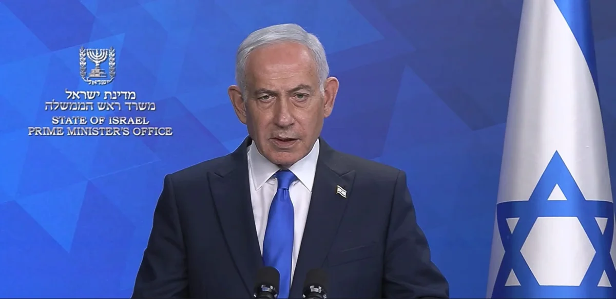 Netanyahu, flydubai pilotünü suçüstü tutarak yolcuların kahramanlığını övdü