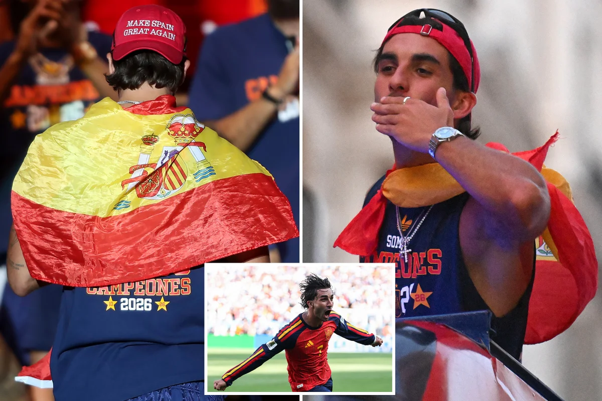 Ferran Torres, 'Make Spain Great Again' kasketini giyer