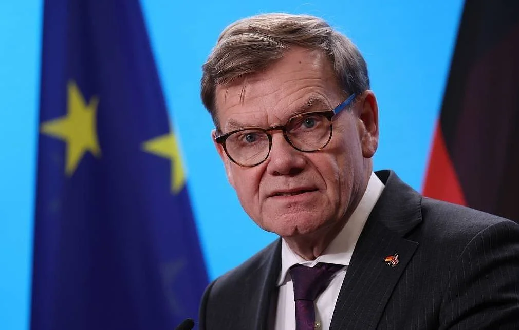 Almanya'nın üst düzey diplomatı Kiev'e beklenmedik ziyarette
