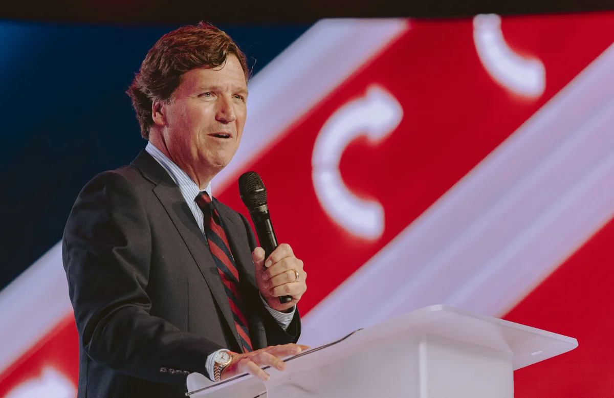 Tucker Carlson yeni politika partisini dusundu ABD'de