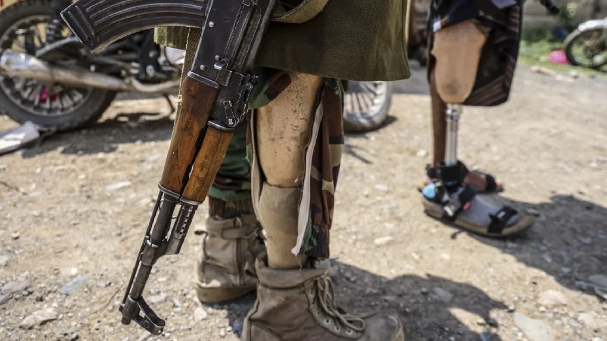 Yemen lideri İran destekli Houti'lere karşı büyük askeri operasyon başlattı