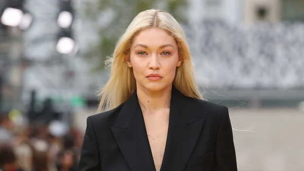 Gigi Hadid'den Epstein Belgeleri Açıklaması: 'Mide Bulandırıcı'