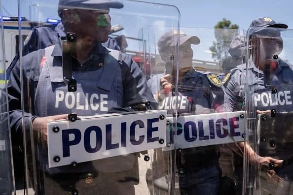 Johannesburg'ta Grup Silahlı Saldırıda 12 Öldü, 9 Yaralandı